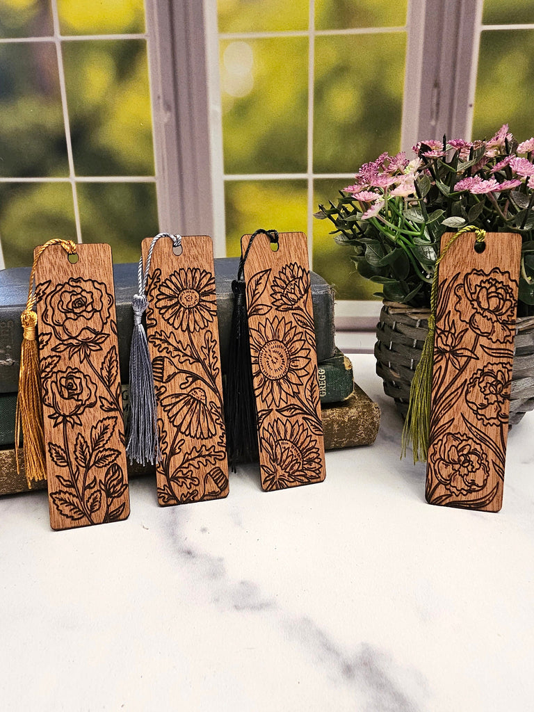 Wood Floral Themed Bookmarks | Gift for Booklovers and Gardening Lovers | Set of 4 Wooden Bookmarks with Flowers