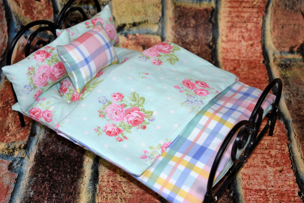 Doll Bedding Set - 12 in or Fashion Dollhouse - Mattress Blanket  Pillows